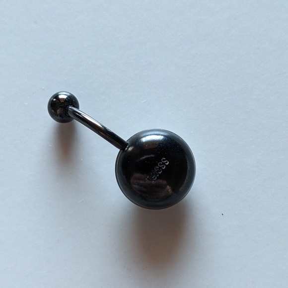 Ying-yang belly ring - Picture 5 of 6